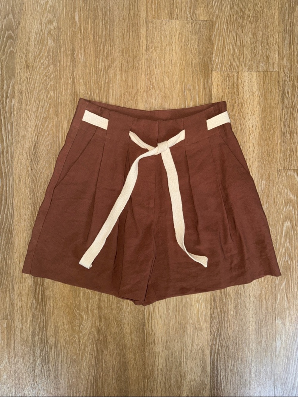 Mango Brown High Rise Belted Pleated Trouser Shorts Brown Size 4 - Picture 4 of 9